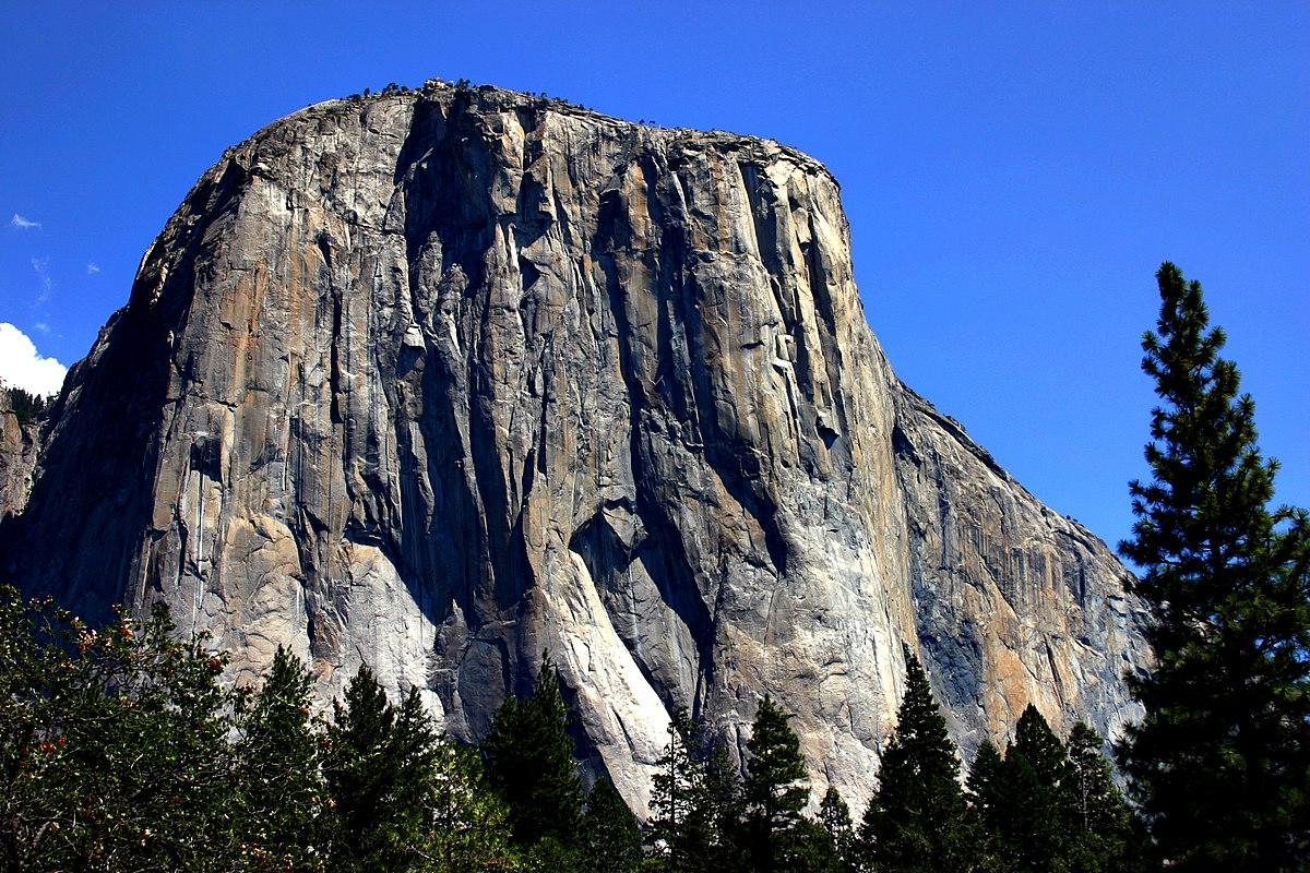 2 climbers killed after fall from Yosemite’s El Capitan