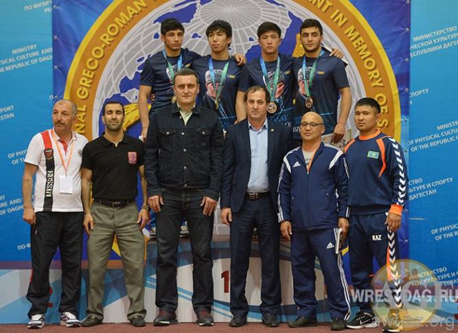 Gənc güləşçimiz Rusiyada bürünc medal qazanıb