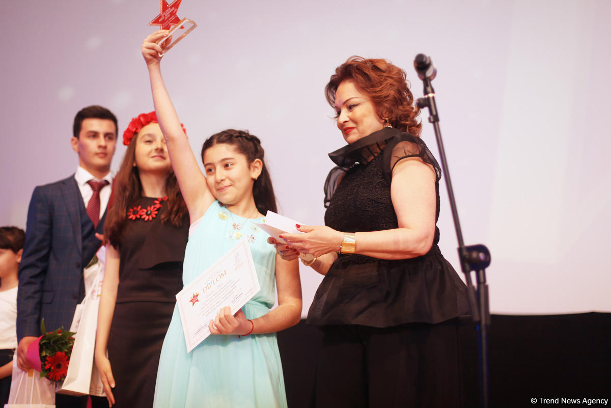 “Azerbaijan Golden Kids Awards 2018” qaliblərinin mükafatlandırma mərasimi keçirilib (FOTO)