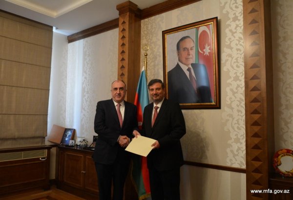 Azerbaijani FM receives newly-appointed Bulgarian envoy