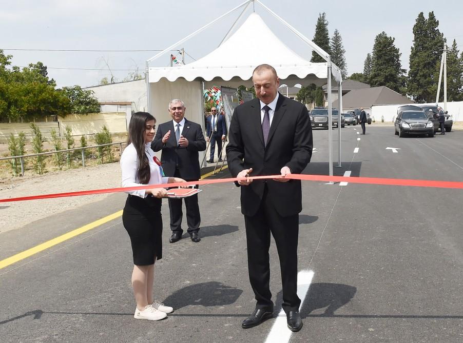 Prezident İlham Əliyev Goranboyda Dəliməmmədli-Muzdurlar-Qırıqlı avtomobil yolunun açılışını edib (FOTO)