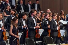 Филармонический оркестр Текфен выступил в Центре Гейдара Алиева с концертной программой «100 лет» (ФОТО)