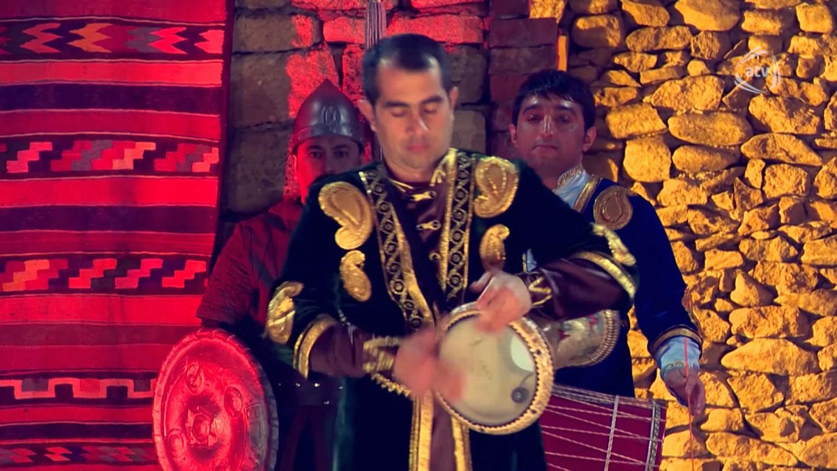 Азербайджанские ритмы звучат под российским небом, или Стивен Сигал