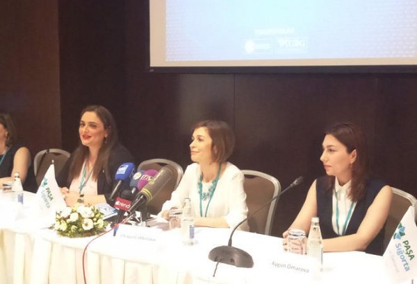 В Азербайджане презентовали действующую во всем мире медстраховку