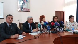 Минэкологии Азербайджана призывает отказаться от вредной пластиковой посуды
