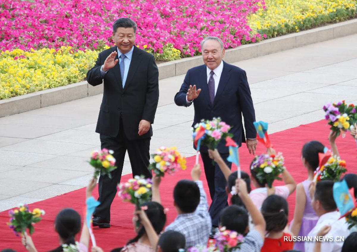 Си Цзиньпин провел переговоры с президентом Казахстана Назарбаевым (ФОТО)