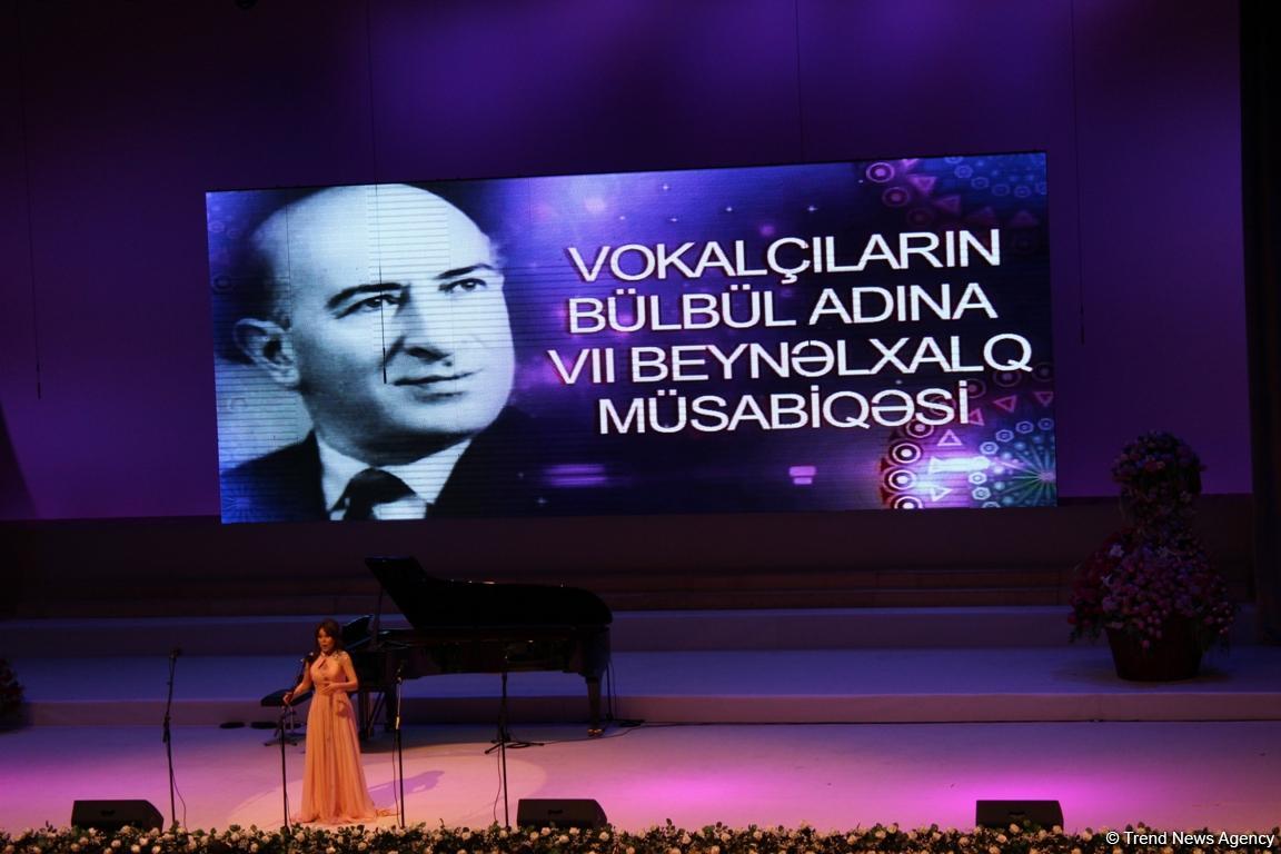 В Баку торжественно отметили 120-летие Бюльбюля (ФОТО)