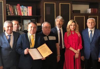 Сейфуллах Тюрксой стал почетным доктором Бакинского Евразийского университета (ФОТО)