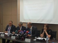 В Баку стартовал посвященный вызовам в таможенной сфере семинар для журналистов (ФОТО)