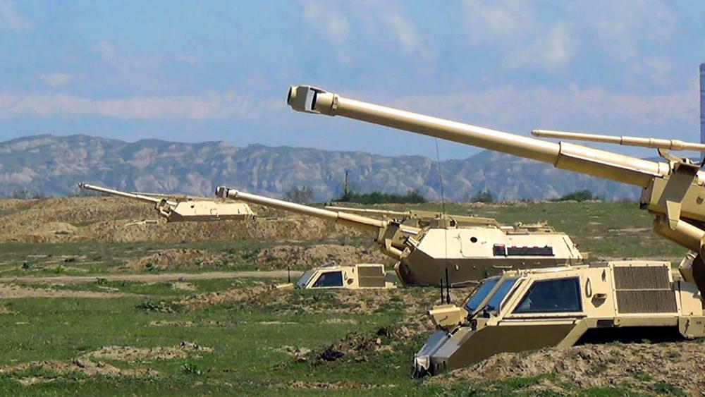 Azerbaijan’s Army conducts practical firing from self-propelled artillery systems (PHOTO)