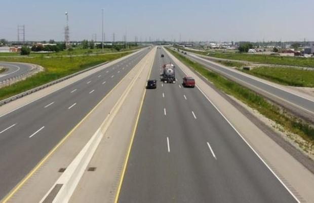 Azerbaijani company to help repair highway in Ukraine