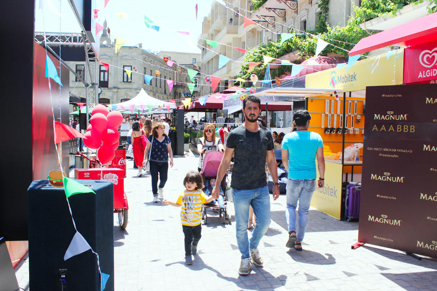 İçəri Şəhərdə Baku Summer Food Fest yemək festivalı başladı (FOTO)