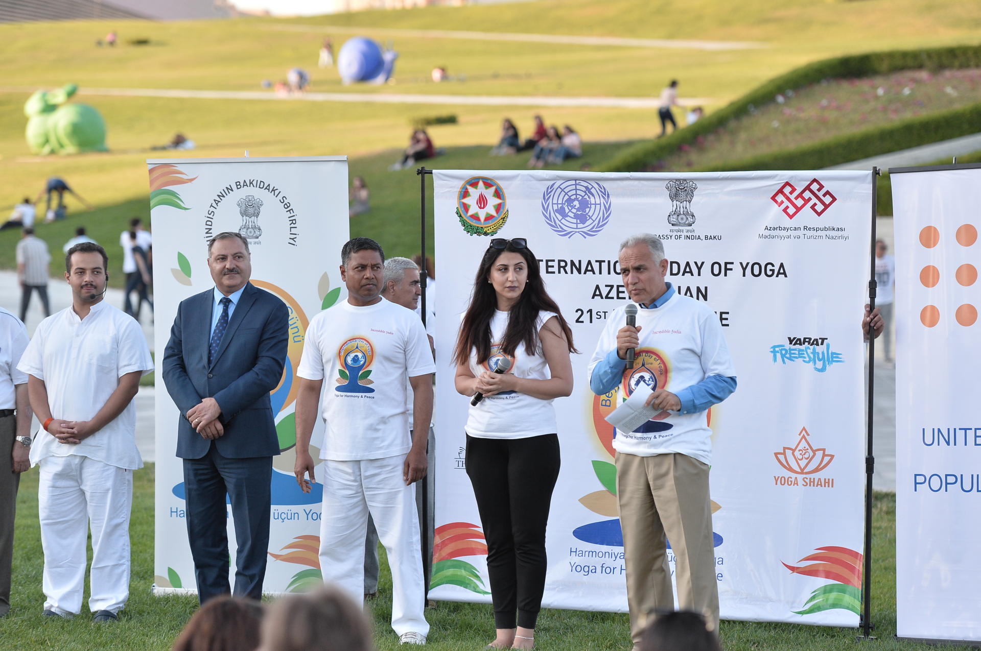 В парке Центра Гейдара Алиева прошла тренировка в честь Международного дня йоги (ФОТО)