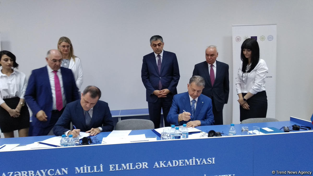 ANAS, Ministry of Education of Azerbaijan strengthen co-op in IT field (PHOTO)