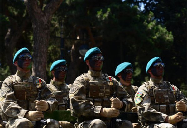Военный парад в Баку по случаю 100-летия азербайджанской армии - очередное предупреждение Армении - депутат