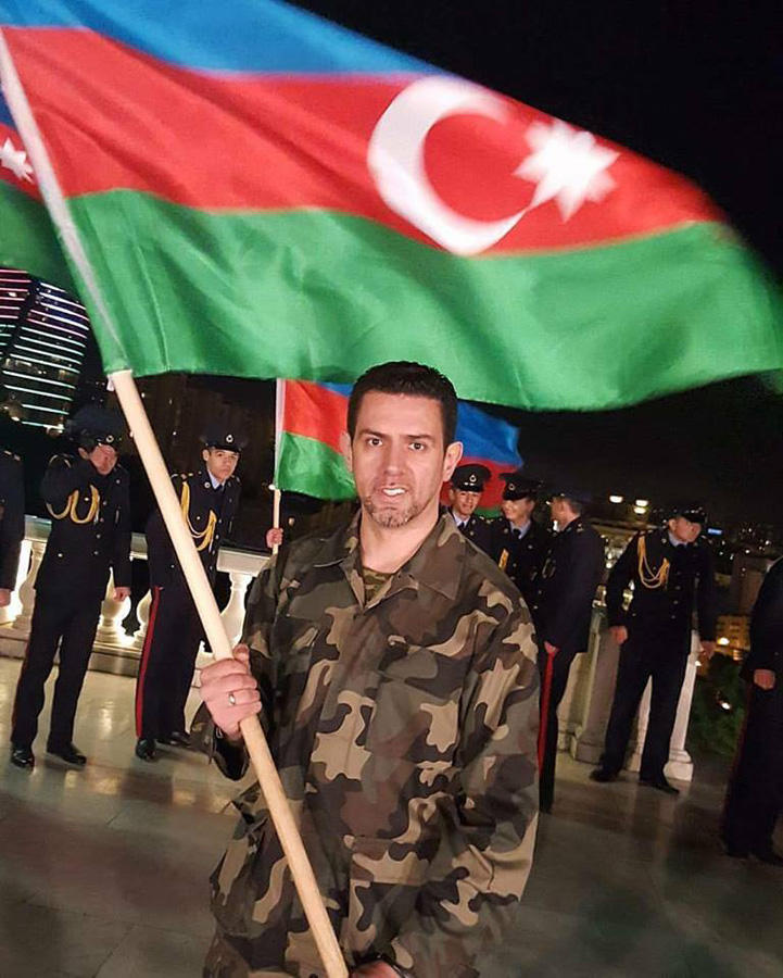 Звезды в военной форме провели флешмоб в соцсетях, посвященный 100-летию Вооруженных сил Азербайджана (ФОТО)