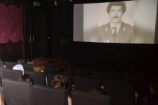 В Баку показали фильм о Национальном герое Азербайджана (ФОТО)