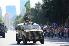 В Баку прошел военный парад в связи со 100-летним юбилеем ВС Азербайджана (ФОТО/ВИДЕО)