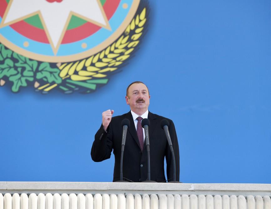 Президент Азербайджана: Апрельские бои развеяли миф, созданный Арменией о своей армии
