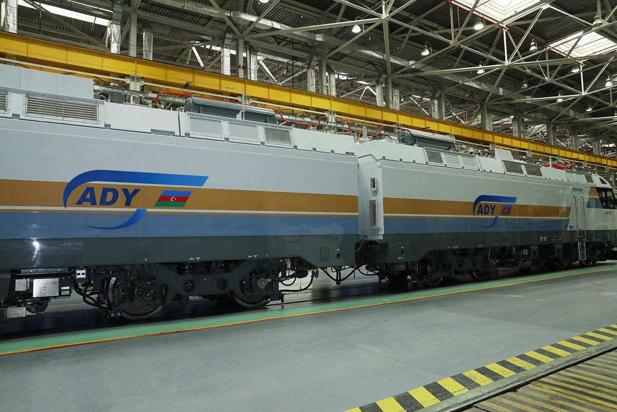 Alstom presents one of most powerful electric locomotives for Azerbaijan (PHOTO)