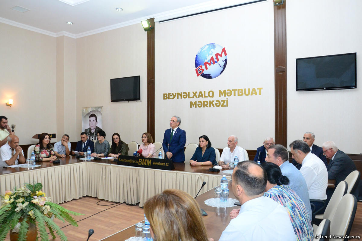 Əflatun Amaşov: Hərbi parad xalqı bir daha əmin etdi ki, Azərbaycan öz torpaqlarını işğaldan azad edəcək (FOTO)