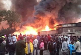 Bazar yandı - 15 ölü, 70-dən çox yaralı