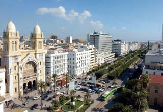 Власти Туниса продлили режим ЧП на всей территории страны на один месяц