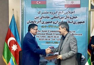 Азербайджан и Иран подписали протокол в сфере  международных автоперевозок (ФОТО)