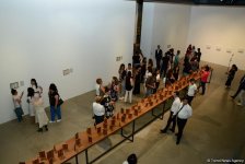YARAT представил выставку всемирно известной художницы Шилпы Гупты "И в твой язык я не вмещусь" (ФОТО)
