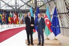 Prezident İlham Əliyev Brüsseldə Avropa İttifaqı Şurasının prezidenti ilə görüşüb (YENİLƏNİB) (FOTO)
