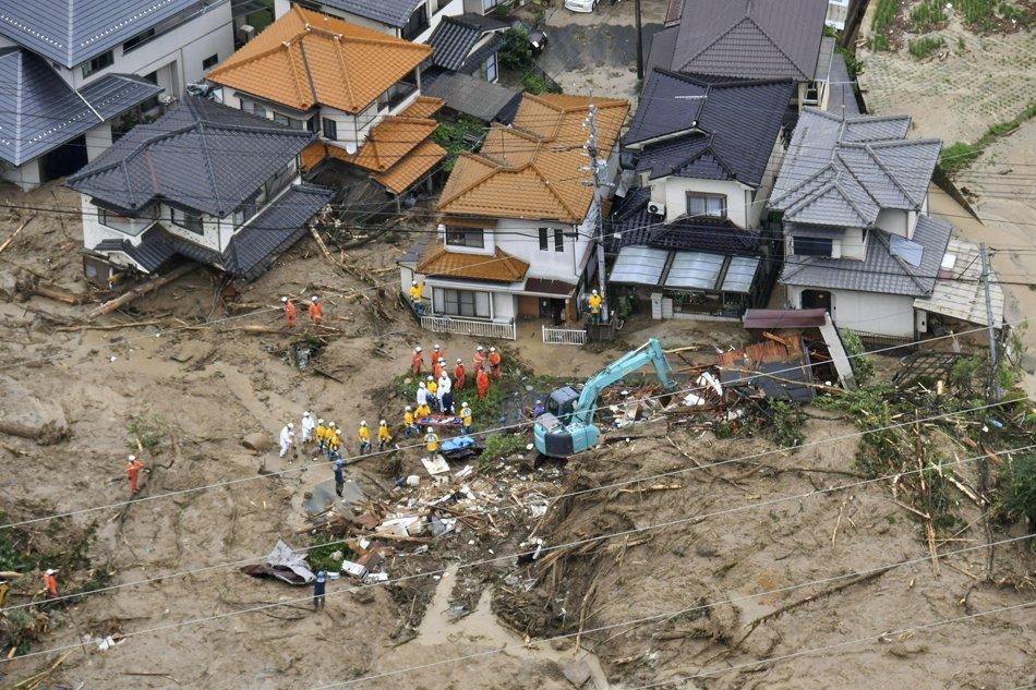 В Японии число жертв наводнения возросло до 225 человек