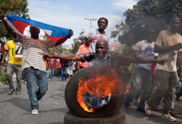Правительство Гаити ушло в отставку после протестов из-за цен на топливо
