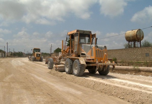 Mərdəkan-Qala avtomobil yolunun bərpası işləri aparılır (FOTO/VİDEO)