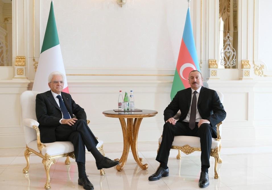В Баку состоялась встреча президентов Азербайджана и Италии один на один (ФОТО)