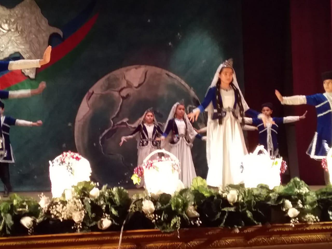 Bakıda “Dostluq körpüsü” II Beynəlxalq folklor rəqs festivalı başa çatıb (FOTO)