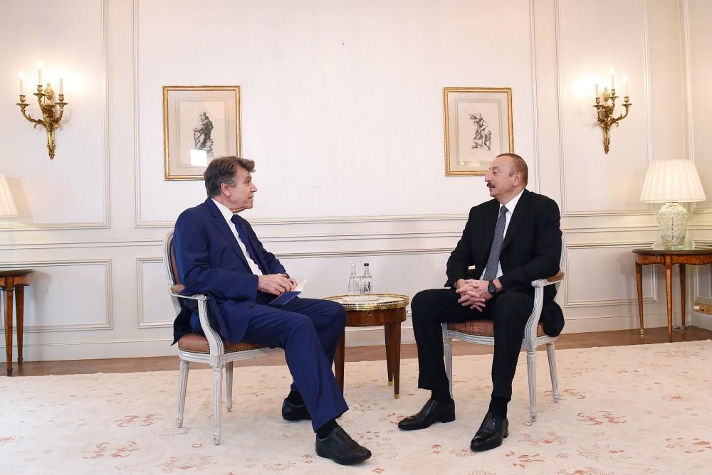 Ilham Aliyev meets executive chairman of Institute for Int’l Relations of France (PHOTO)