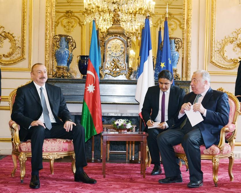 Azərbaycan Prezidenti İlham Əliyev Fransa Senatının sədri Jerar Larşe ilə görüşüb (FOTO)