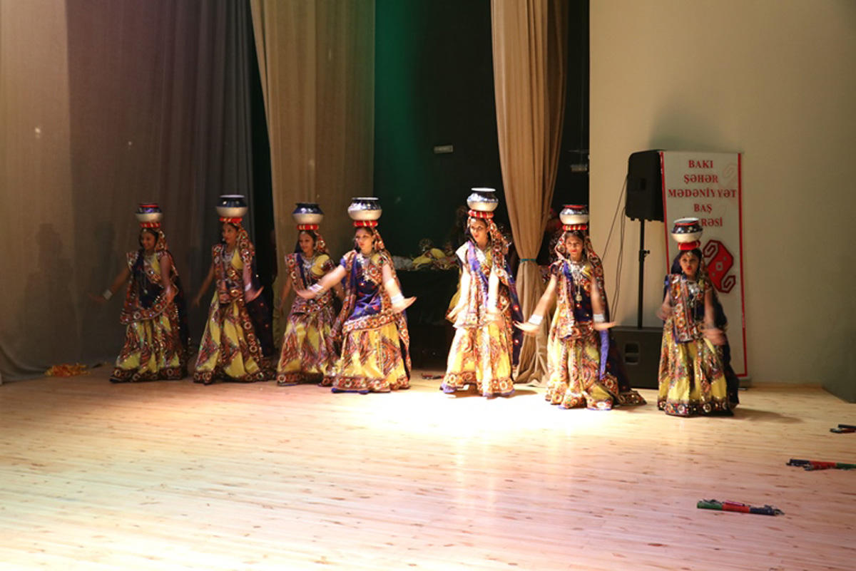 Bakıda I Beynəlxalq Folklor Festivalı keçirilib (FOTO)