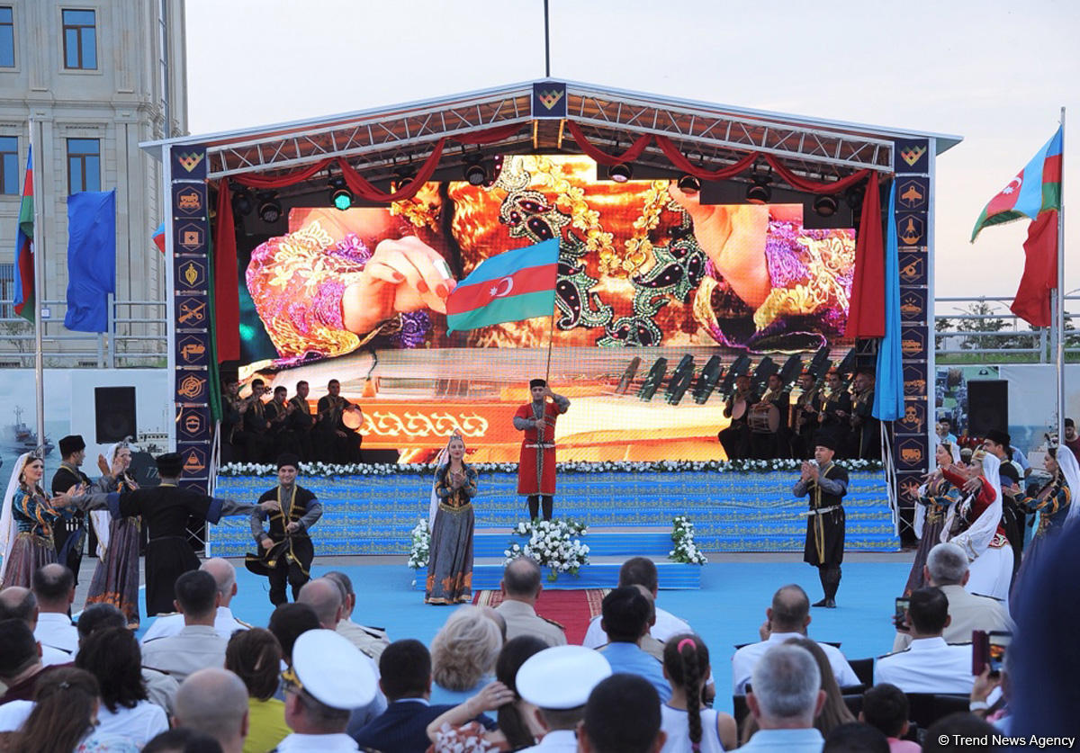 В Азербайджане прошла церемония открытия международного конкурса "Кубок моря-2018" (ФОТО)