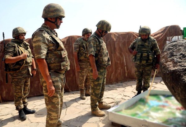 Руководство минобороны Азербайджана посетило передовые подразделения в прифронтовой зоне (ФОТО)