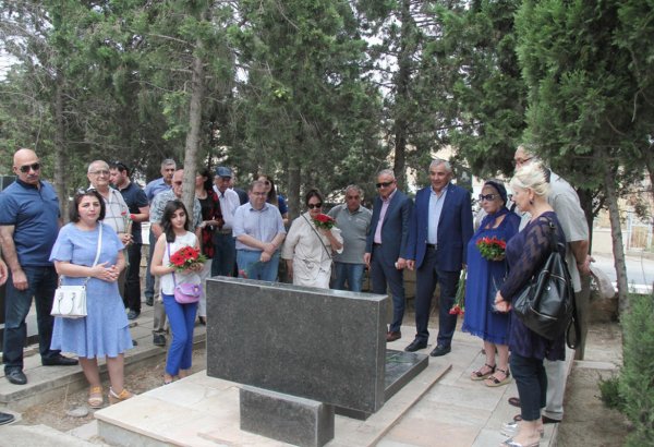 В Баку почтили память видных кинематографистов (ФОТО)