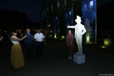 В Габале появились удивительные живые статуи (ФОТО)