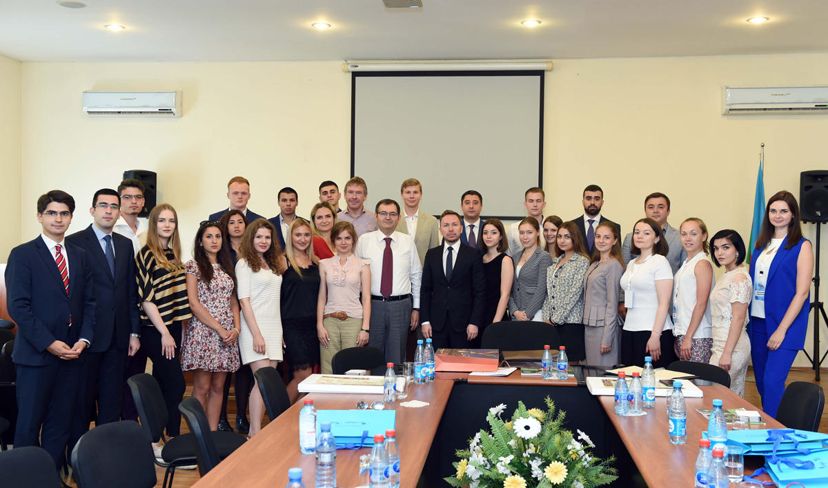 Завершился визит в Азербайджан группы российской молодежи по приглашению вице-президента Фонда Гейдара Алиева Лейлы Алиевой (ФОТО)