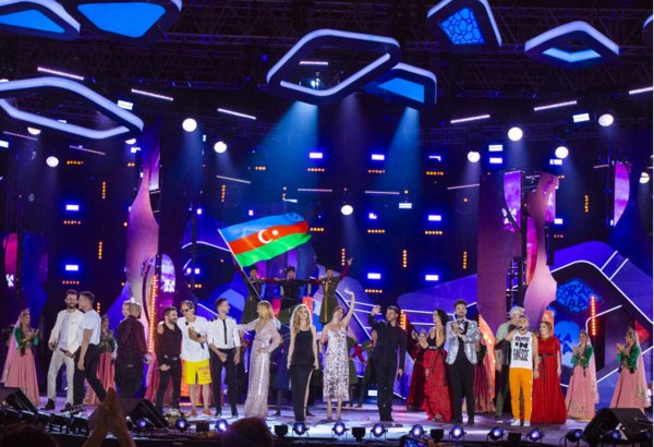 Фестиваль "Жара" в Баку показывает самый высокий рейтинг на телеканалах России