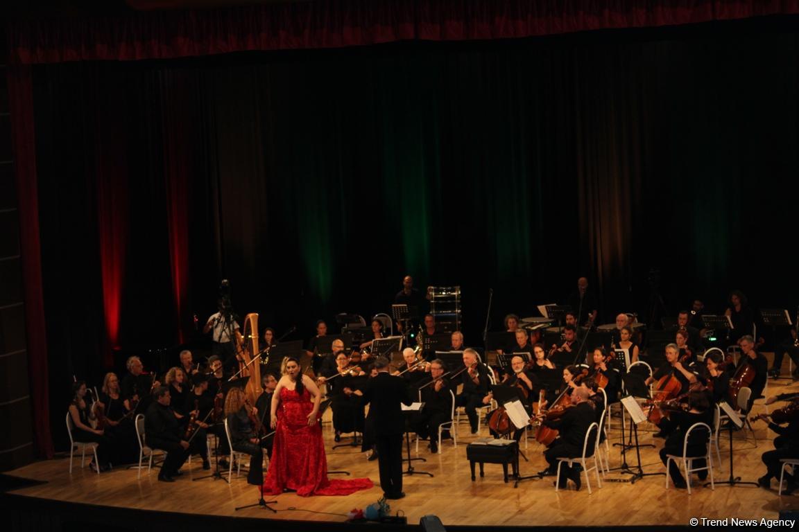Золотое сопрано Турции выступит в Баку