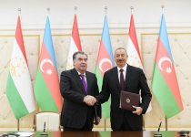 Azerbaijan, Tajikistan sign 12 documents (PHOTO)