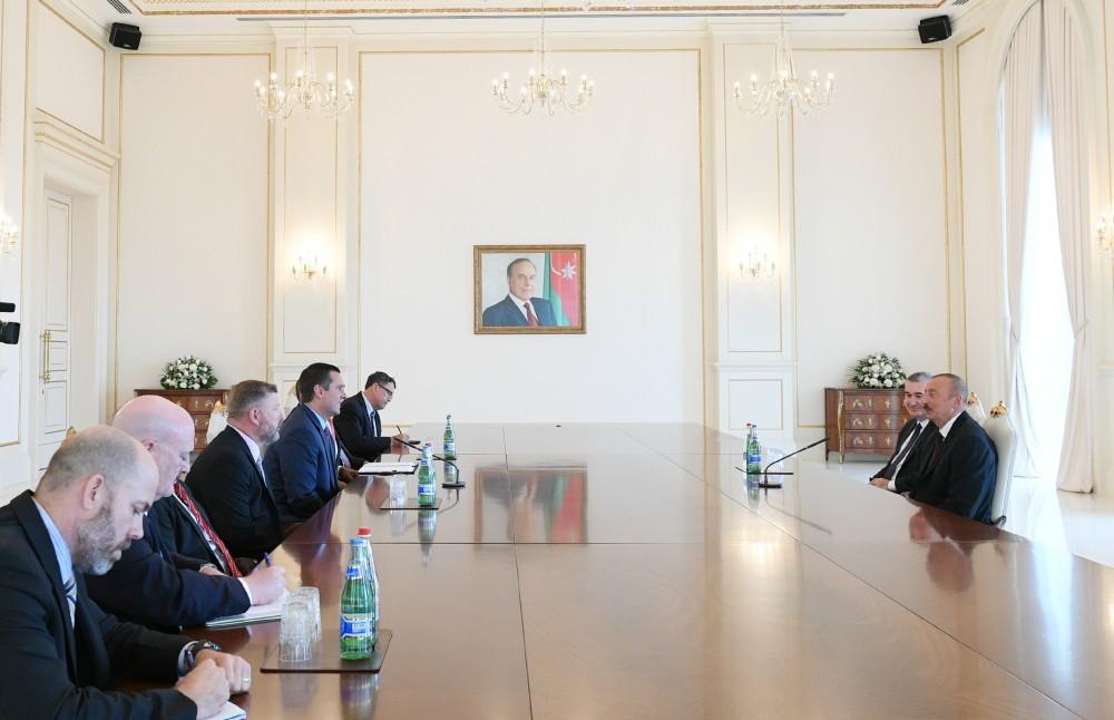 President Ilham Aliyev receives US Congress delegation (PHOTO)