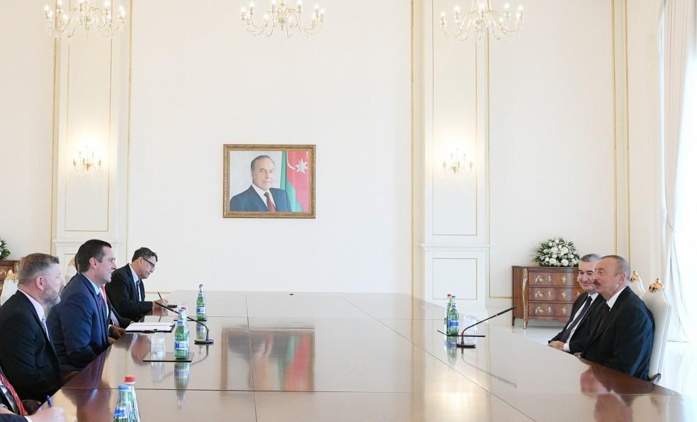 President Ilham Aliyev receives US Congress delegation (PHOTO)