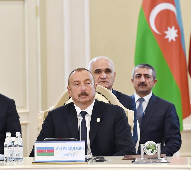 Президент Ильхам Алиев:  Азербайджан ожидает многократное увеличение грузоперевозок по Баку-Тбилиси-Карс в предстоящие годы