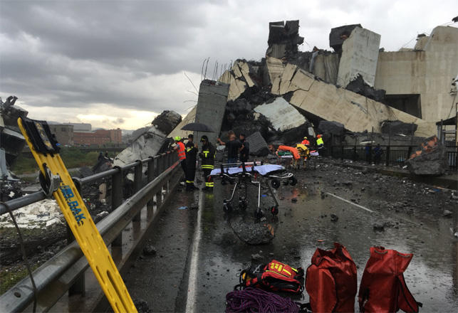 Власти Италии заявили, что обрушившийся мост в Генуе снесут